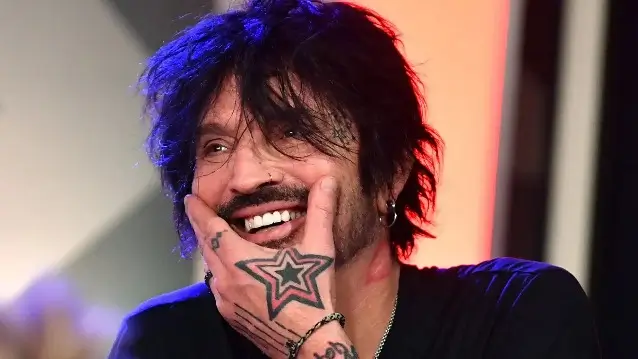 Why Tommy Lee Showers Once a Week, According to His Wife