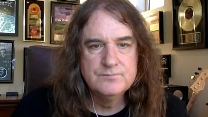DAVID ELLEFSON Says DAVE MUSTAINE ‘Hated Playing Before SLAYER’ On 2010 Tour