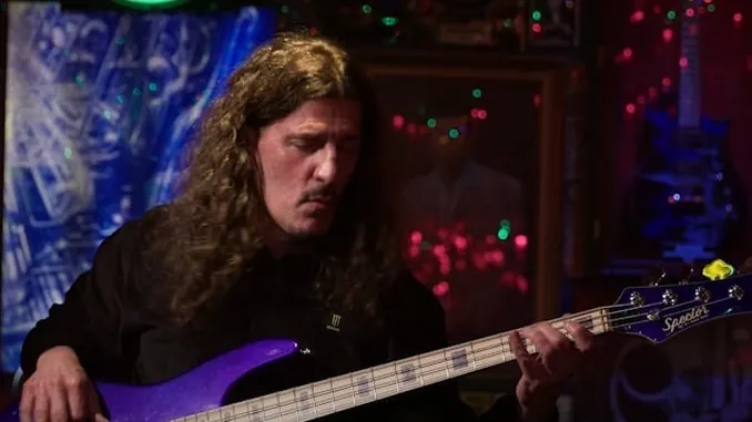 FRANK BELLO Says His Grandmother's Final Show Was ANTHRAX At Yankee Stadium: 'She Loved It'