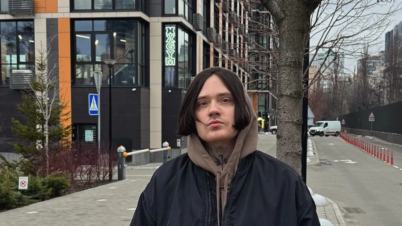 Ex-Asking Alexandria DENIS STOFF Reacts To Viral Warped Tour Backlash: 'I Laughed My Tits Off'