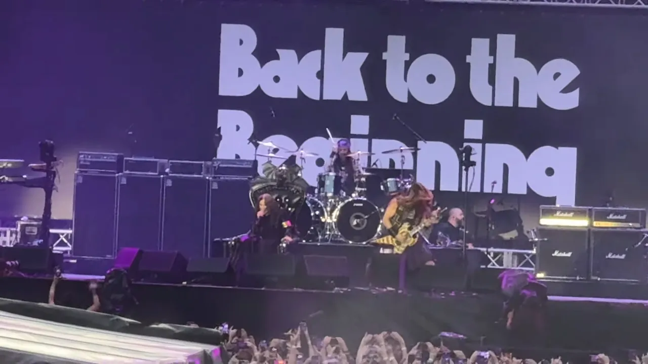 Watch OZZY OSBOURNE and BLACK SABBATH Reunite for Final Performance at 'Back to the Beginning' in Birmingham