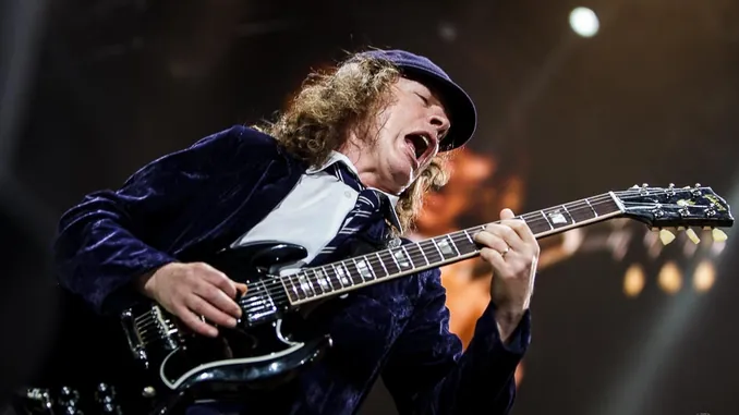 The Myth of the AC/DC Song Fans Think Began With a Broken String